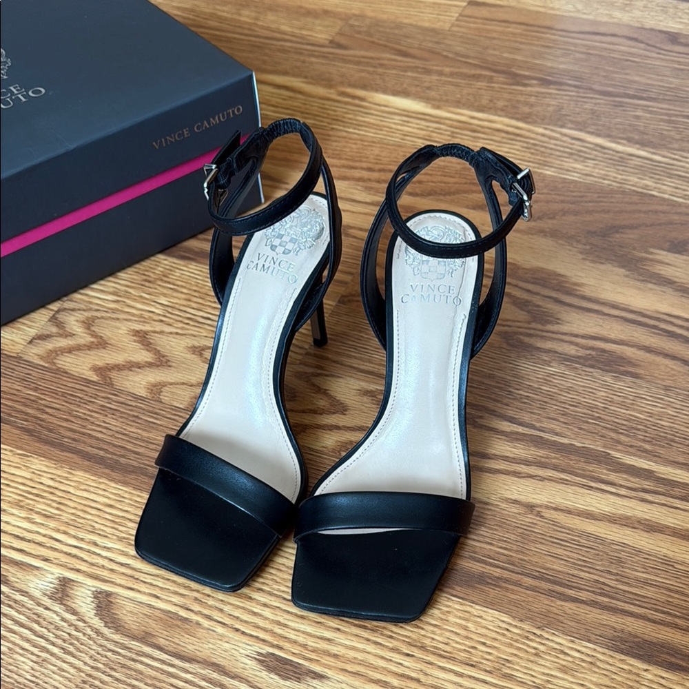 Vince Camuto Saprenda Heeled Sandal